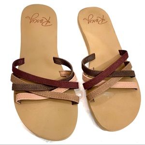 Roxy Abbie Berry & Neutral Flip Flops